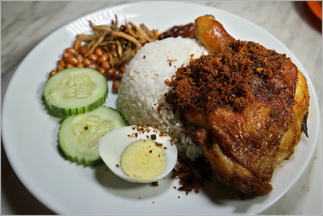 Laman Santai, Tempat Makan 'Hip' @Kuala Selangor - MYNEWSHUB