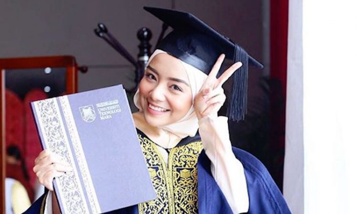 Mira Filzah Graduasi