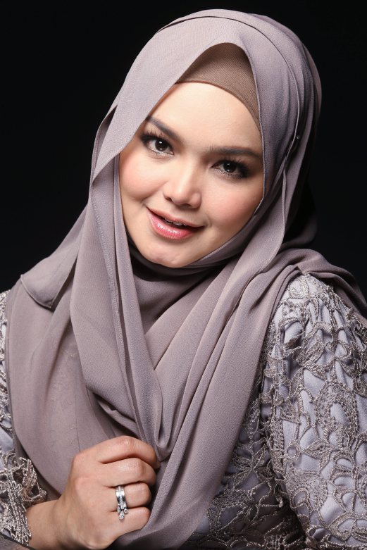 SITI NURHALIZA