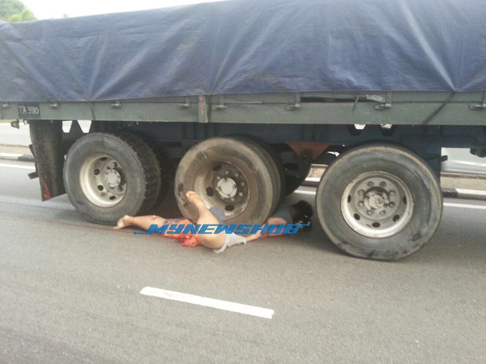 Penunggang Motosikal Maut Ngeri Digilis Treler – MYNEWSHUB
