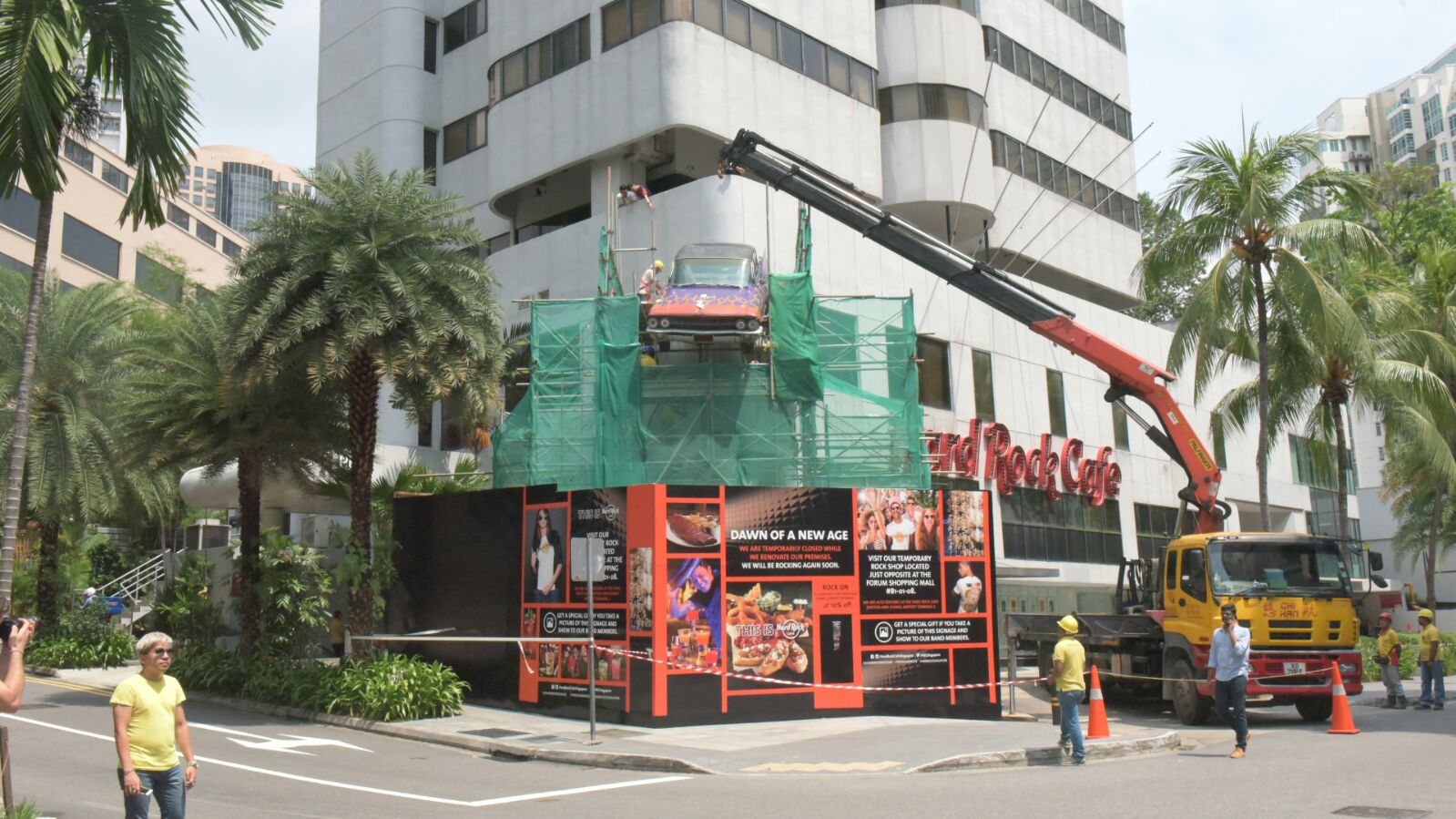 Kereta Cadillac, Ikon Hard Rock Cafe S'pura Diturunkan