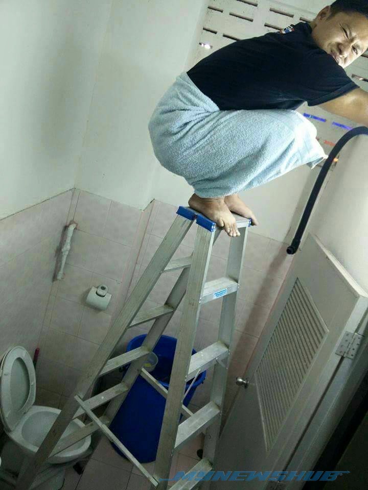 Lucu! Paranoid Ular Dalam Tandas Masih Kuat Di Thailand