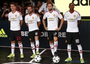 manchester-united-away-jersi