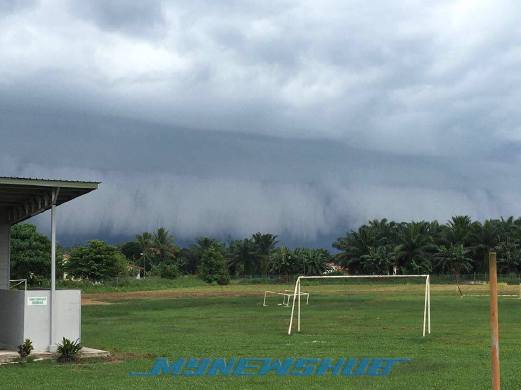 Gambar Awan Tsunami Muncul Gerunkan Penduduk Sabah