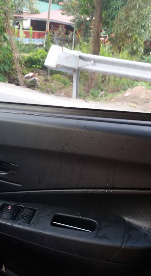 Wanita Terkejut Dibaling Botol Berisi Air Kencing