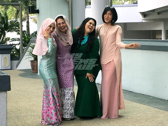 Mencari Sumaiyah Buah Tangan Pertama Dira