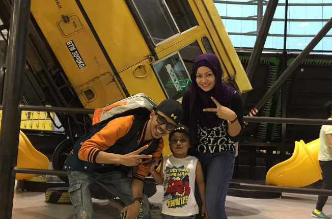 "Along Halau Saya Keluar" - Zila AF Terlalu Rindu Anak
