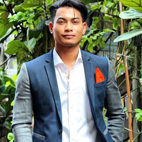 Putra Amaris Kemalangan, Pemandu Cuai Main HP