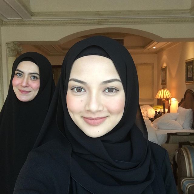 Neelofa Kongsi Foto Moment Tunai Haji Di Makkah