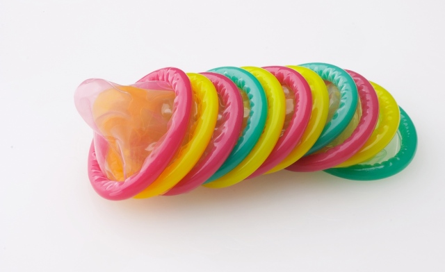 Pasangan Lakukan Seks Guna Beg Plastik Ganti Kondom