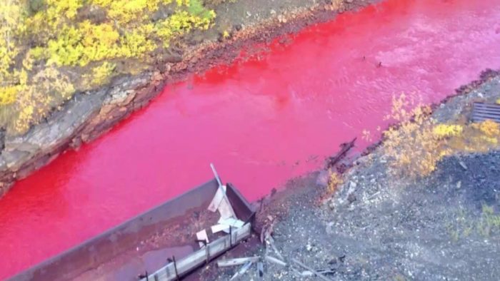 Misteri Air Sungai Bertukar Merah Hebohkan Netizen
