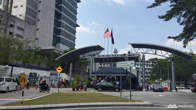 Polis Curi Kereta Polis Di HQ Polis Bukit Aman? - MYNEWSHUB