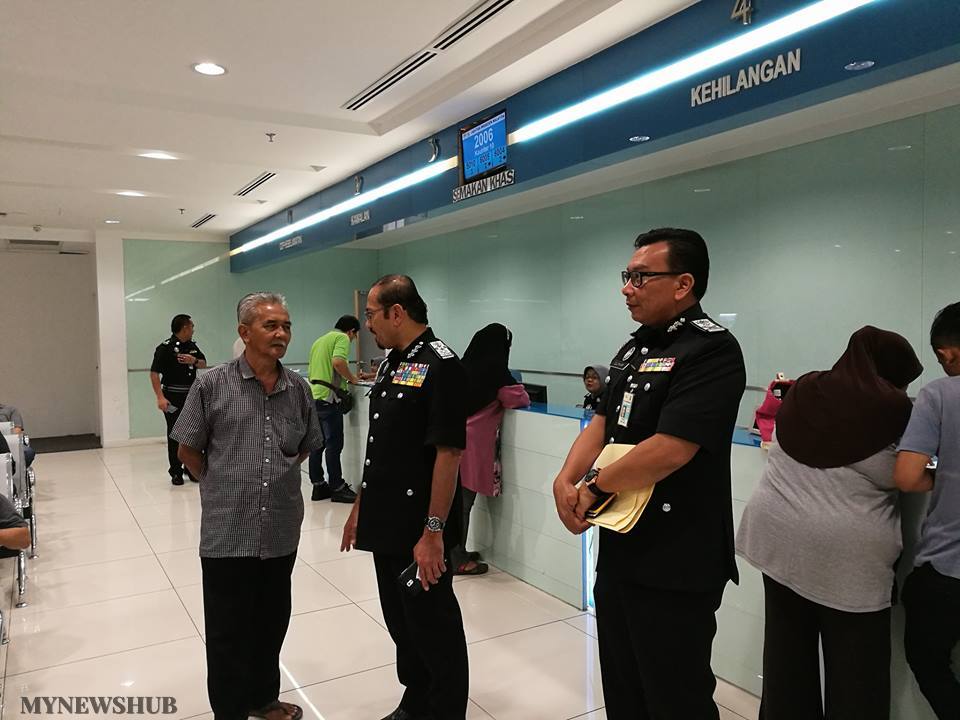 KP Turun Padang 'Renew' Pasport Di HQ Imigresen