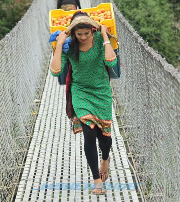 Kecantikan Penjual Sayur Nepal Pukau Netizen