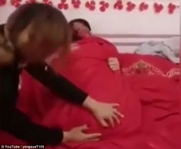 Pasangan Pengantin China Dipaksa Lakukan Seks Depan Tetamu