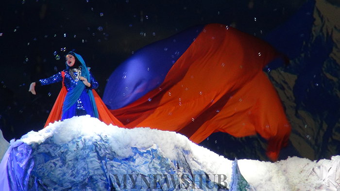 Ketengah Isu-Isu Semasa, Mak Cun D'Walei Menghiburkan