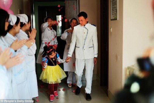 Bapa 'Nikah' Anak Sendiri, Tunai Hasrat Kahwin Ala Fantasi