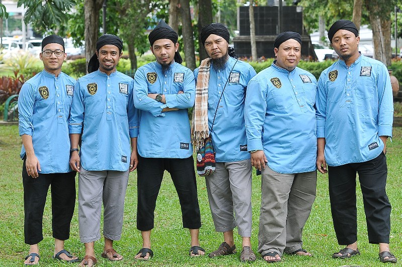 Rakan Artis, Peminat Segan Tegurnya Sejak Berhijrah