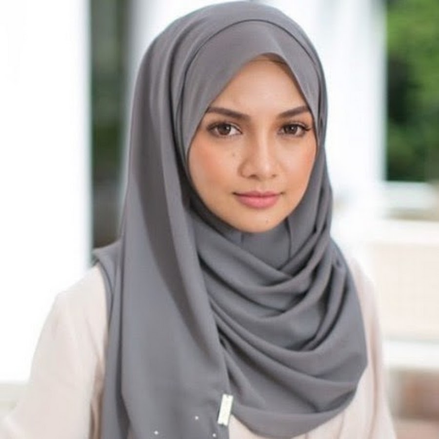Lisa Surihani Pegang Gelaran Ratu Media Sosial Melayu