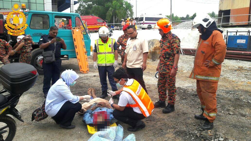 Buruh Maut Dihempap Runtuhan Struktur Besi