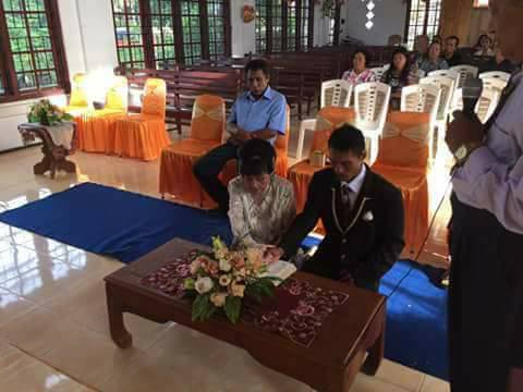 Beza 54 Tahun Tak Halang Kahwin Nenek 82 Tahun