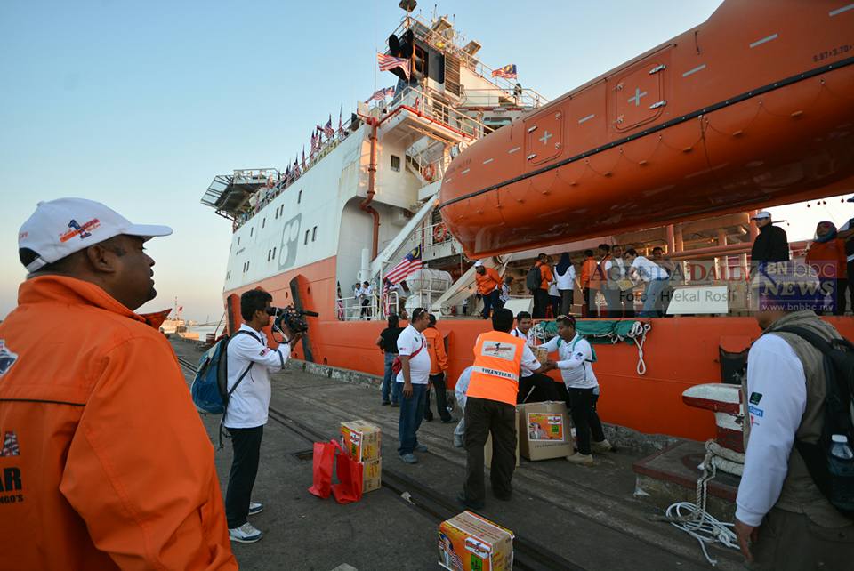 Flotila Tiba Di Yangon, Serah 500 Tan Bantuan Rohingya