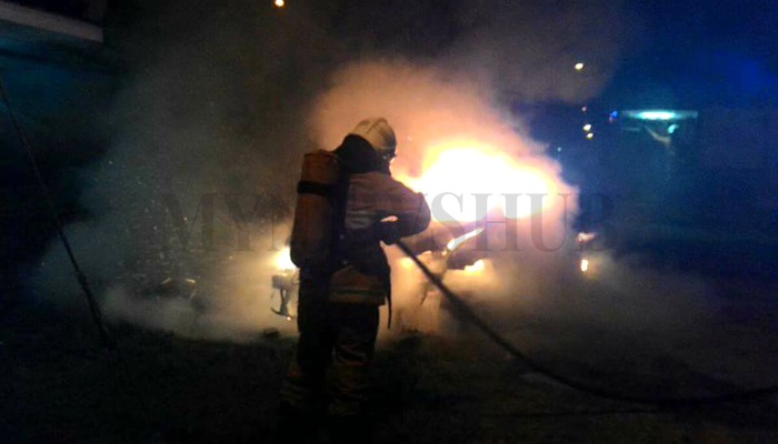 Mayat Tanpa Identiti Rentung Di Tempat Duduk Belakang Kereta Terbakar
