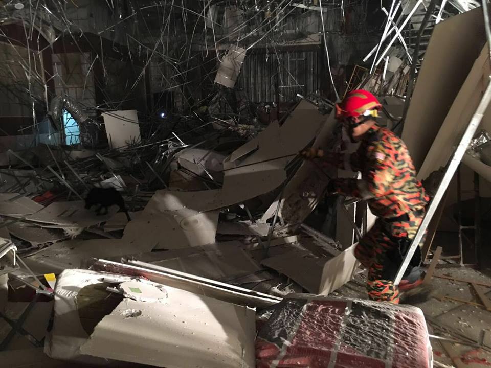 62 Pekerja Kontrak Nyaris Maut Dihempap Siling