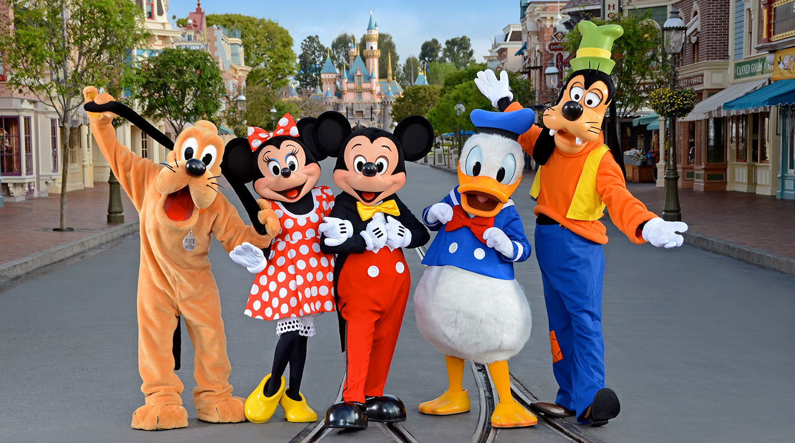Berita Disneyland Buka Di Indonesia Sah Palsu - MYNEWSHUB