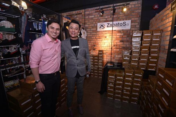 Aznil Nawawi Buka Tapak Perniagaan, 'Bazaar Paknil'