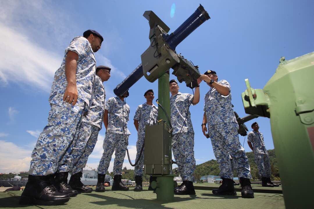  Uniform  Baharu Celoreng Digital Rai Hari TLDM Ke 83 