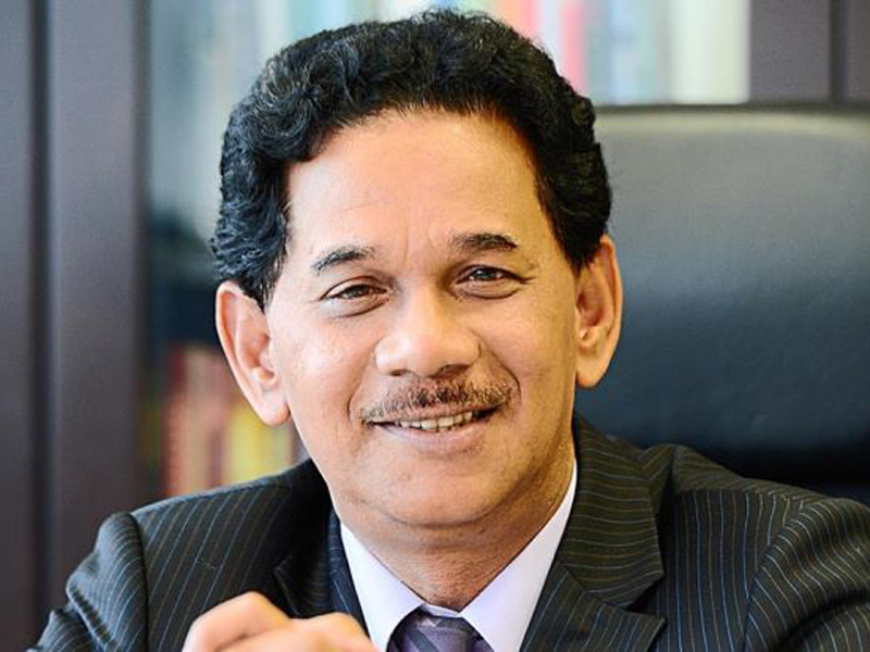 datuk seri zukri samat