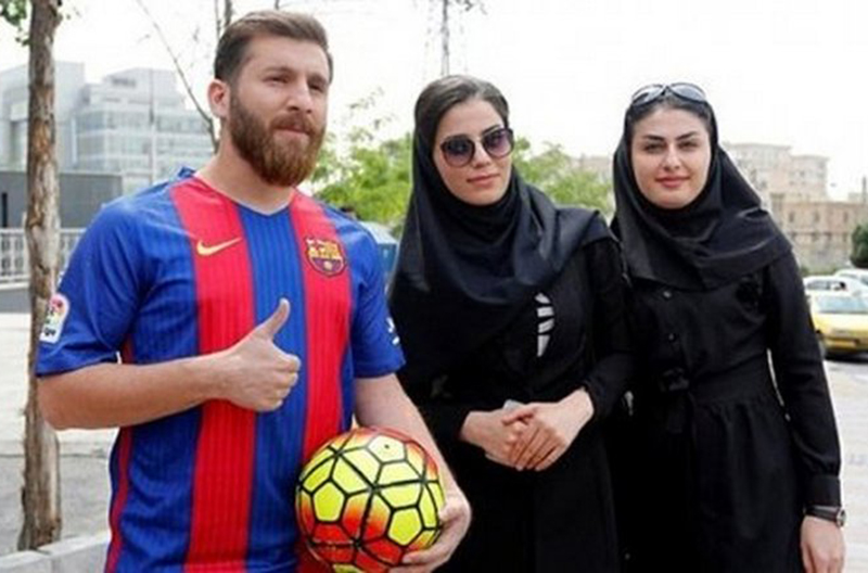 Pemuda Iran Seiras Messi 'Diheret' Ke Balai Polis - MYNEWSHUB