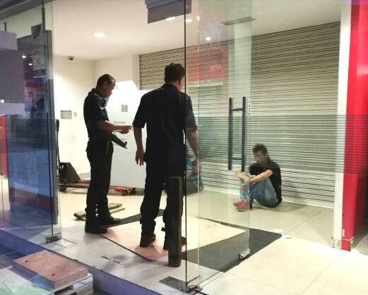 Disangka Penyangak, Pekerja Baiki Mesin ATM 'Ditahan'