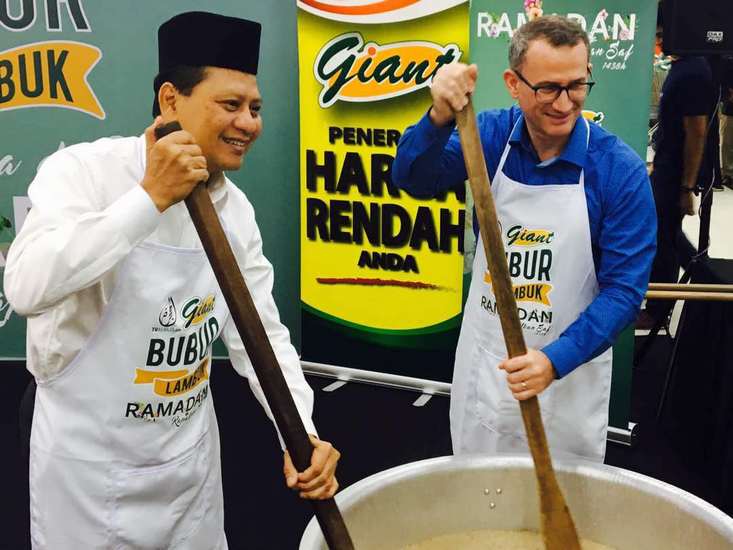 Bubur Lambuk TV AlHijrah Melanda Giant!
