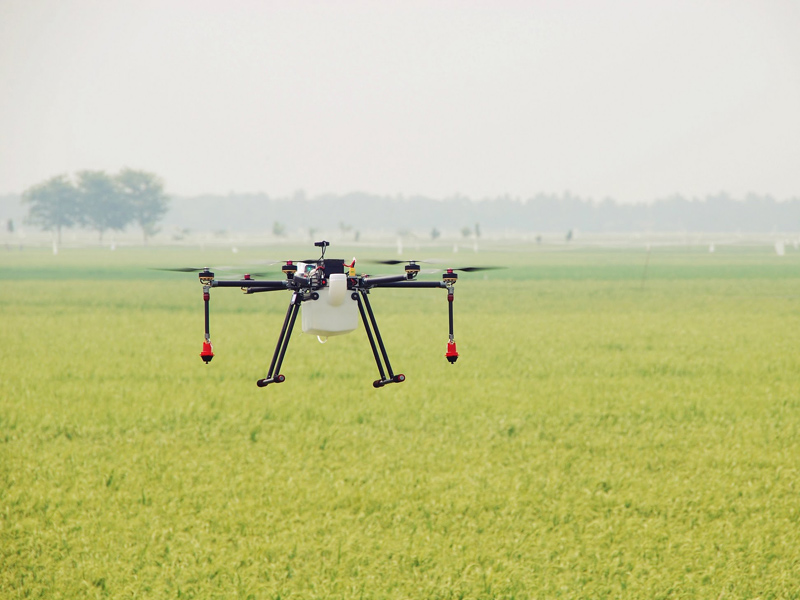 Guna Dron Racun Tabur Baja Sawah