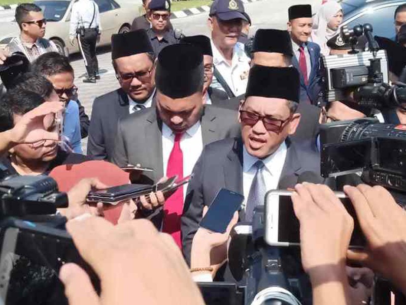 Ahmad Faizal Letak Jawatan Menteri Besar Perak - MYNEWSHUB