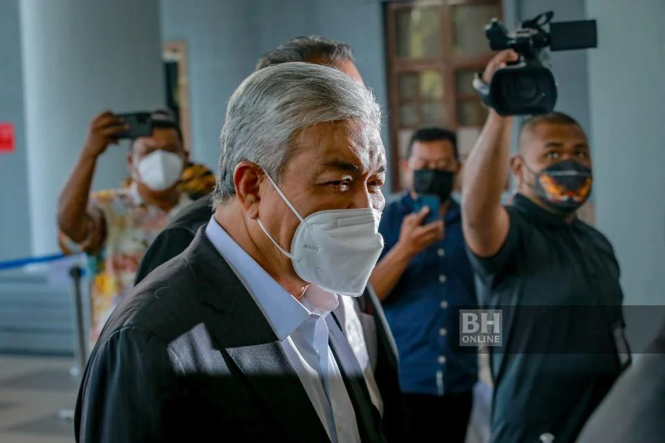 Mahkamah Tolak Permohonan Zahid Hamidi Tangguh Bicara