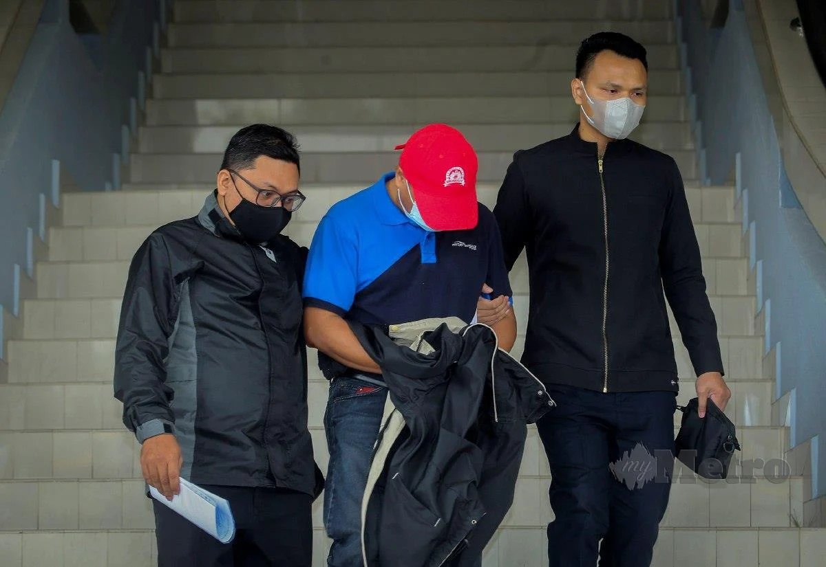 Penolong Pegawai Pendidikan Daerah Nafi Terima Suapan