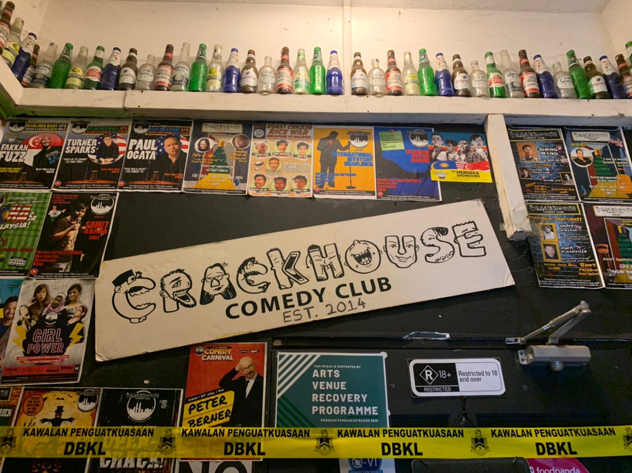 Pengasas Kelab Komedi Crackhouse Ditahan