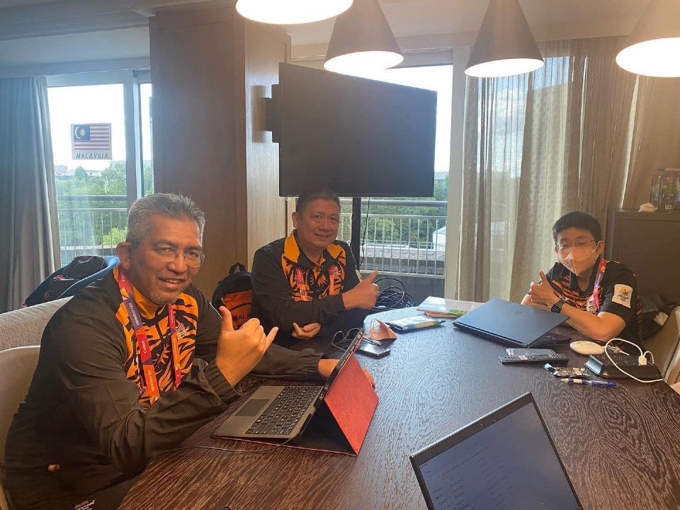 Dua Pegawai Kontinjen Negara Positif COVID-19