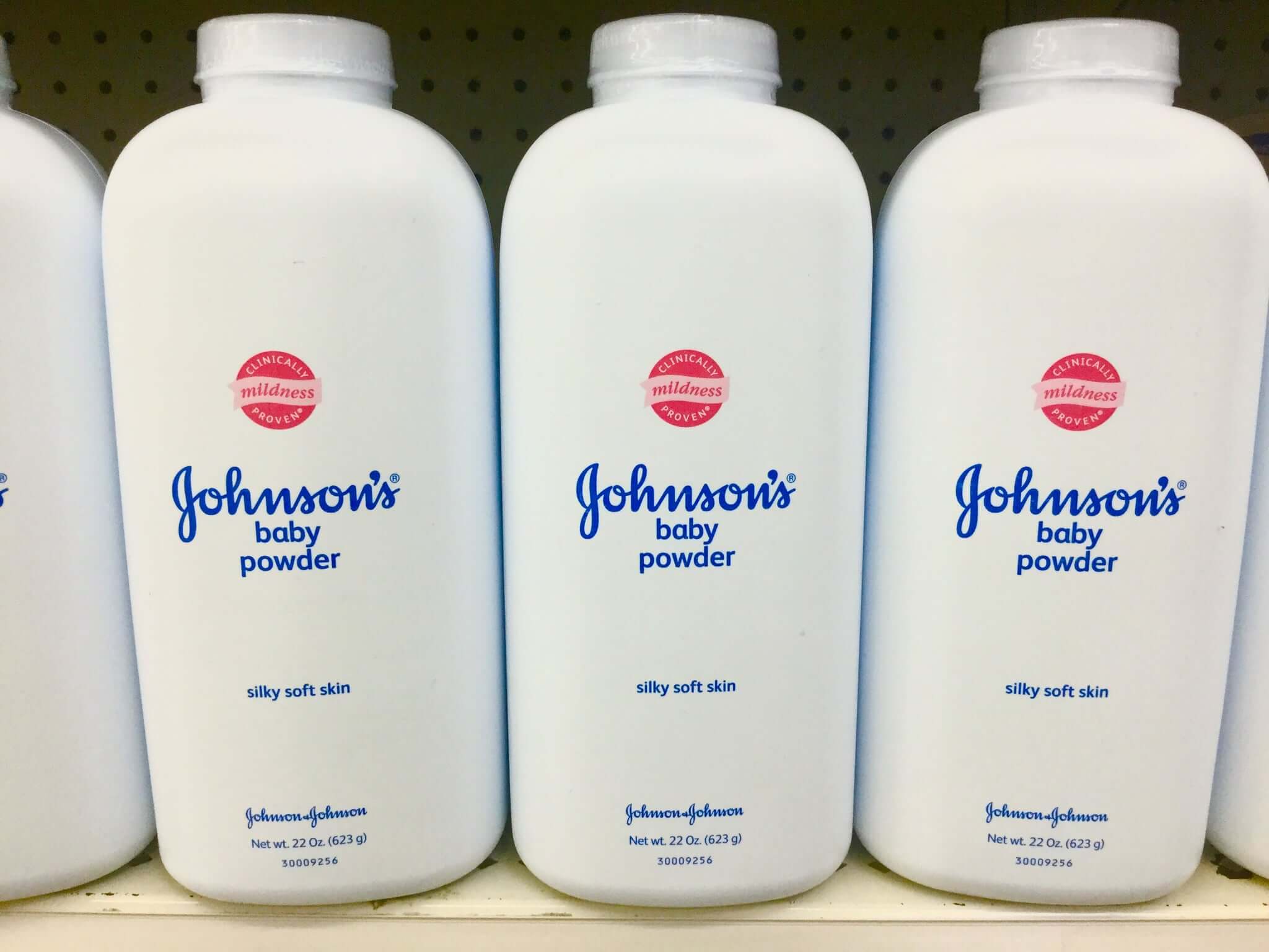 Johnson & Johnson Henti Penjualan Talkum Tahun Depan