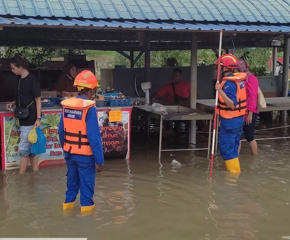 Air Pasang Besar Landa Kuala Kedah