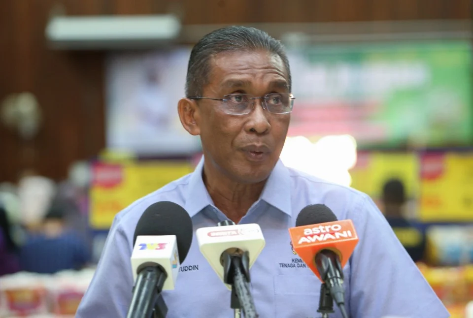 Kabinet Bincang Banjir, Tidak Sentuh PRU15 – Takiyuddin