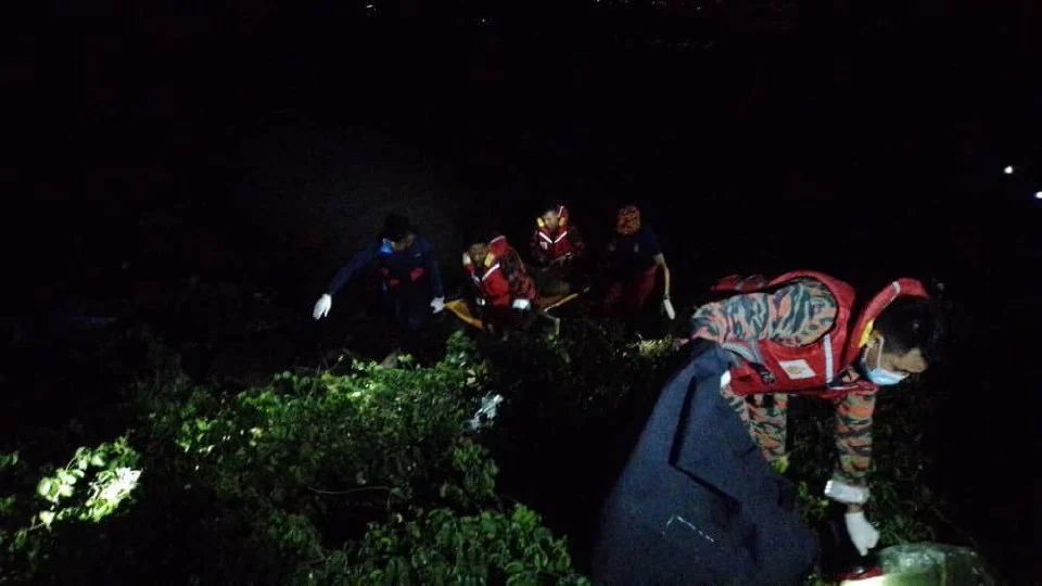 Cari Ketam, Jumpa Mayat