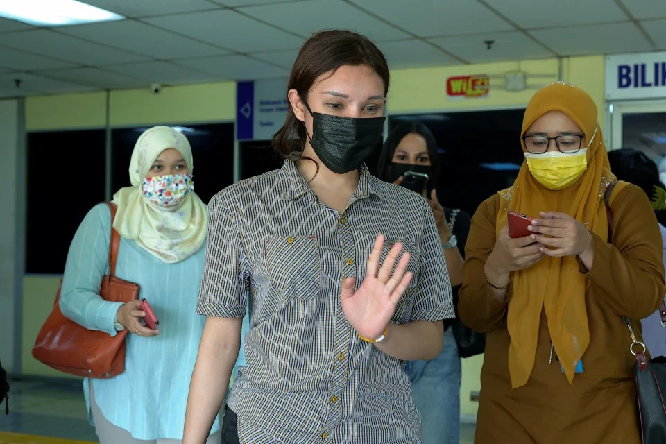 Bicara Kes Komunikasi Seksual Usahawan Kosmetik Julai Tahun Depan