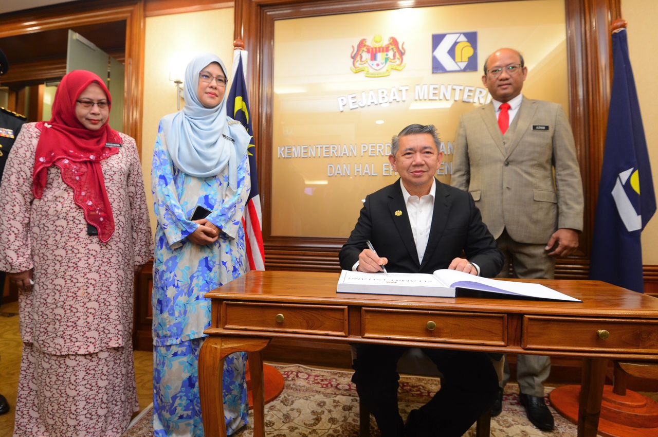 Salahuddin Akui Telur Ayam Tiada Di Pasaran