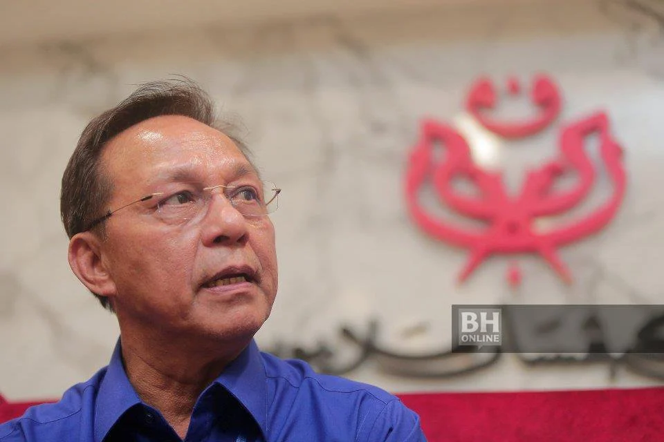 Hasni Digugurkan Teraju UMNO Johor, Khaled Nordin Ganti