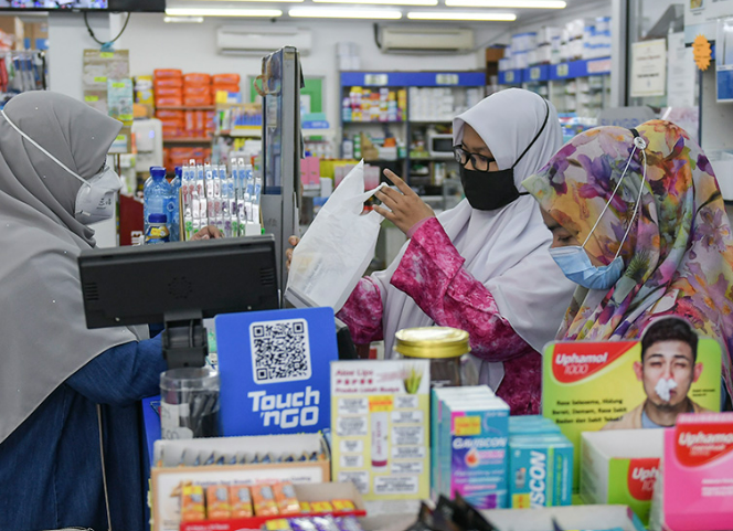 Melaka Putuskan Tak Wajib Pakai Pelitup Muka