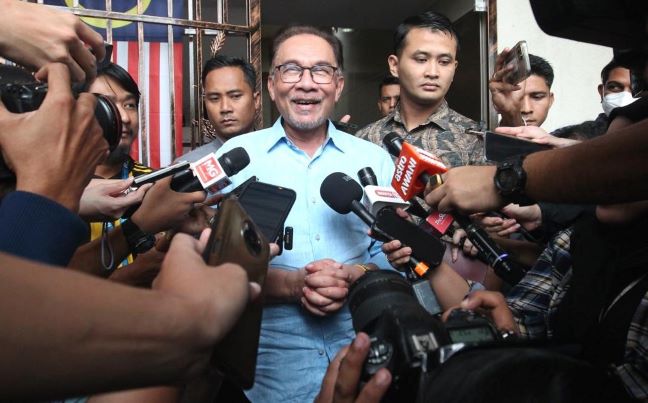 Krisis Politik Sabah: Keadaan Terkawal, Ekonomi, Rakyat Keutamaan Kerajaan – PM